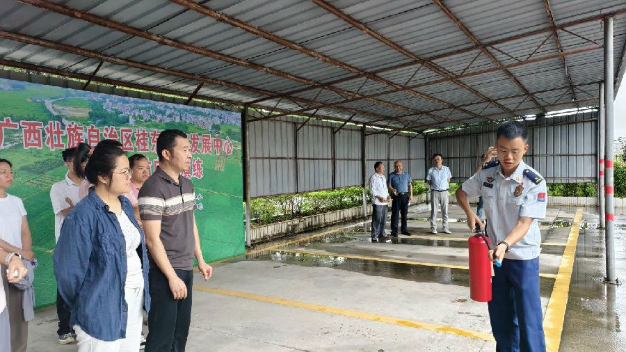 桂东公路发展中心开展2025年消防应急演练及消防安全知识讲座
